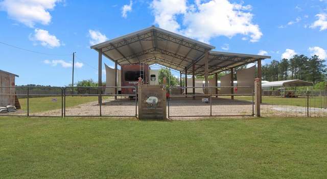 Photo of 864 Calf Barn Rd, Wewahitchka, FL 32465