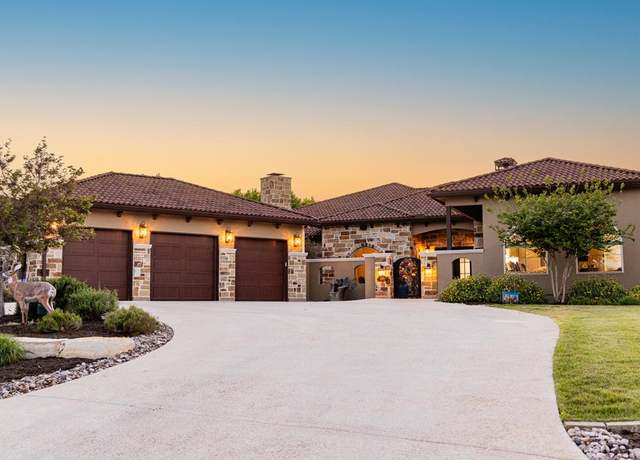 Property at 2072 E Toscano Way, Kerrville, TX 78028, 3 beds, 3.5 baths