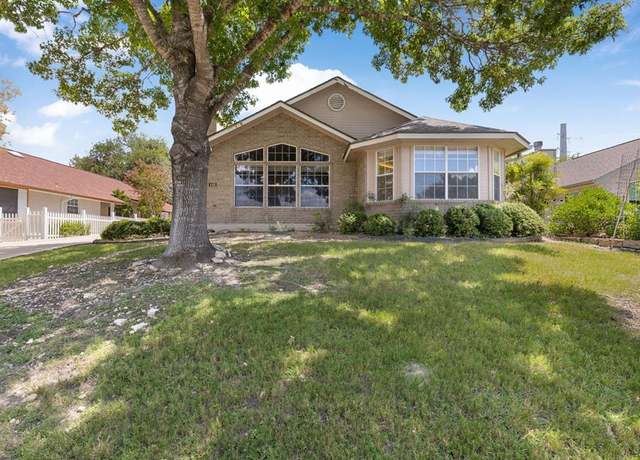 Property at 446 Vicksburg Ave, Kerrville, TX 78028, 2 beds, 2 baths