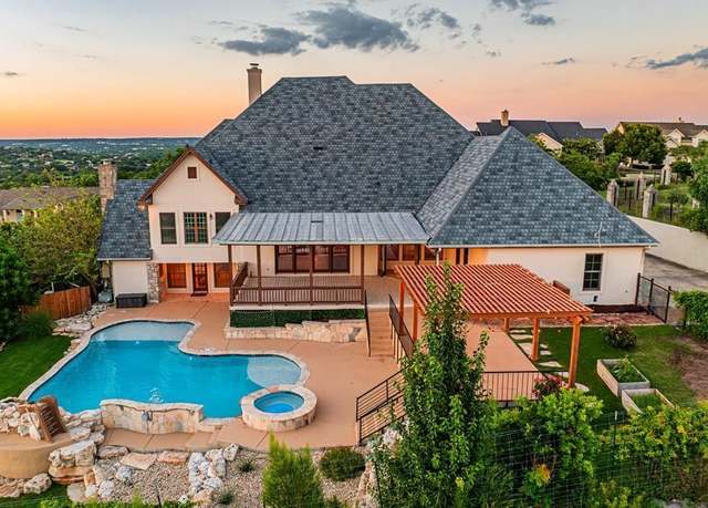 Property at 219 Castle Pines Dr, Kerrville, TX 78028, 4 beds, 5 baths