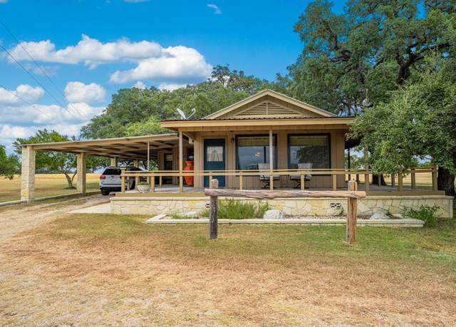 Property at 165 Valley View Trl, Medina, TX 78055, 3 beds, 3 baths