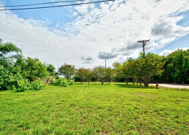 Property at 127 Village Dr, Kerrville, TX 78028