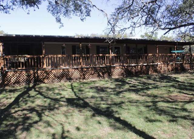 Property at 317 Swayze St, Utopia, TX 78884