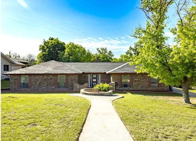 Property at 419 Timber Ridge Dr, Kerrville, TX 78028, 3 beds, 3 baths