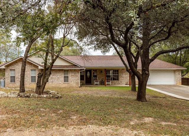 Property at 915 Monroe Dr, Kerrville, TX 78028, 3 beds, 2 baths