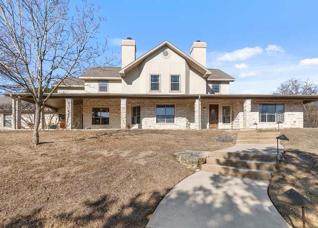 Property at 737 Saddlewood Blvd, Kerrville, TX 78028, 5 beds, 3 baths