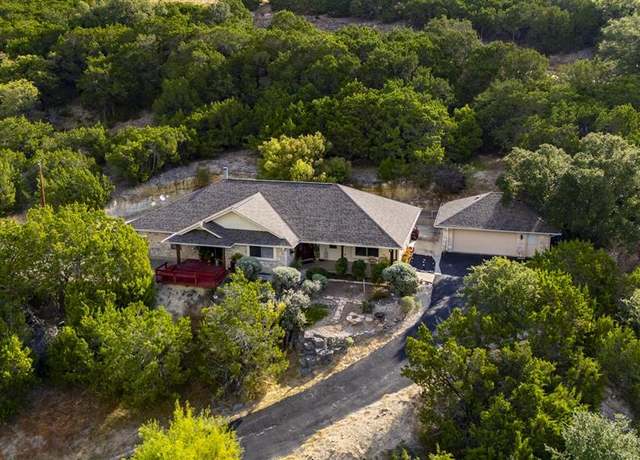 Property at 125 Stephen F Austin, Kerrville, TX 78028, 3 beds, 2.5 baths