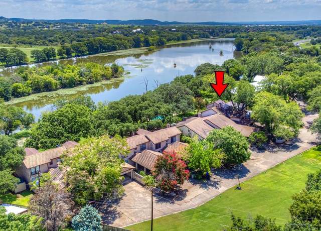 Property at 2745 Bandera Hwy, Kerrville, TX 78028, 2 beds, 2.5 baths