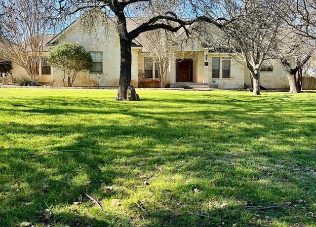 Property at 1128 Saddle Club Dr, Kerrville, TX 78028, 3 beds, 2.5 baths