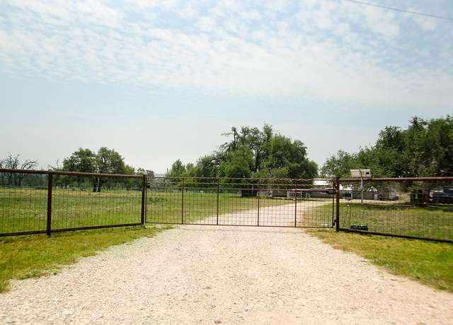 Property at 460 E Kroll Rd, Harper, TX 78631, 2 beds, 2 baths