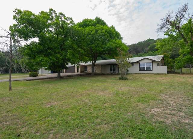 Property at 1000 Monroe Dr, Kerrville, TX 78028, 3 beds, 2 baths