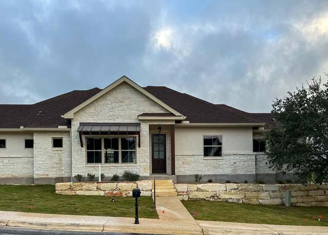 Property at 2015 N Chalet Cir, Kerrville, TX 78028, 3 beds, 2 baths