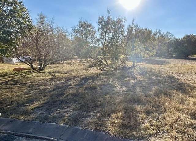 Property at 2513 Rogers Cir, Kerrville, TX 78028