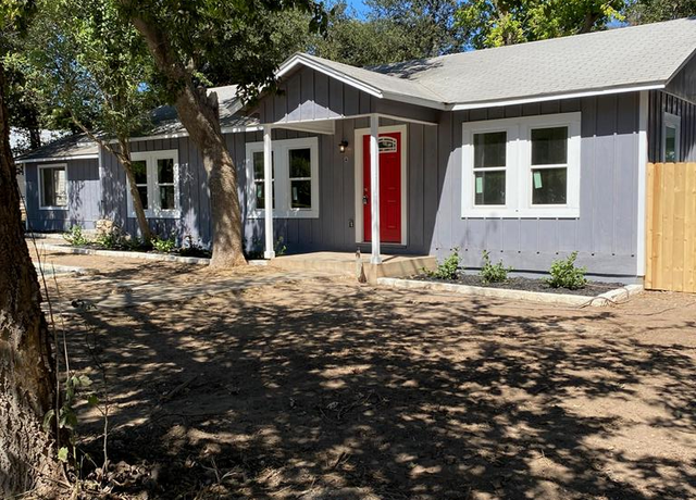Property at 2808 Nichols, Kerrville, TX 78028, 5 beds, 3.5 baths