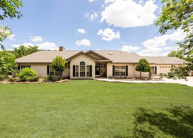 Property at 179 Box Dr S, Kerrville, TX 78028, 4 beds, 3 baths