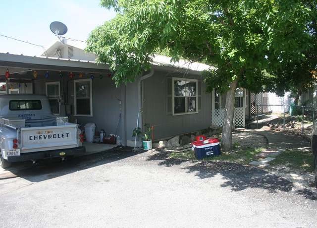 Property at 1516 Ranchero Rd, Kerrville, TX 78028, 2 beds, 2 baths