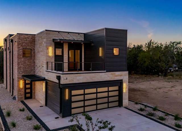 Property at 1311 #3 Water St, Kerrville, TX 78028, 3 beds, 2.5 baths