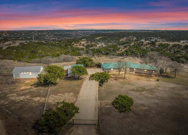 Property at 450 Mountain Dr, Kerrville, TX 78028, 3 beds, 2.5 baths