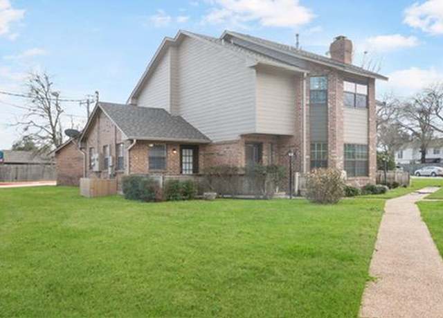 Property at 2400 Longmire Dr, College Station, TX 77845, 4 beds, 3.5 baths