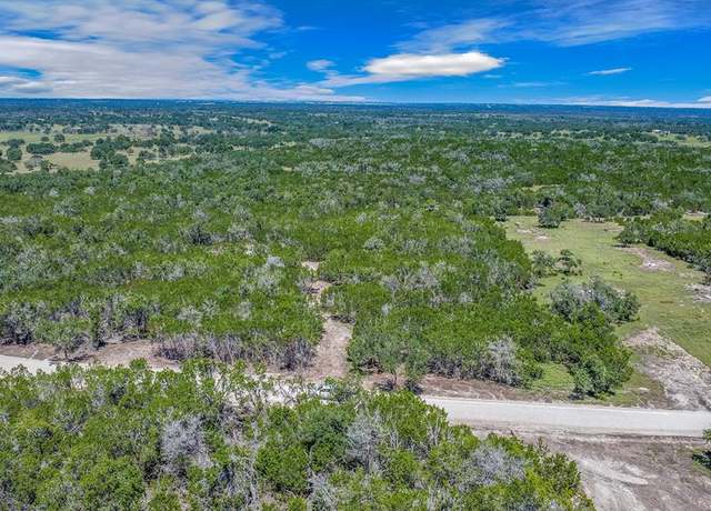 Property at 4 Bonita View Ranch Rd, Kerrville, TX 78028