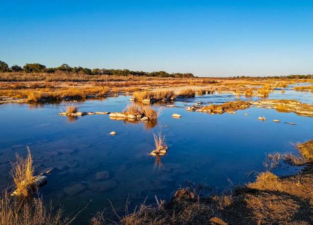 Property at 705 Scott Dr, Llano, TX 78643, 2 beds, 1 bath