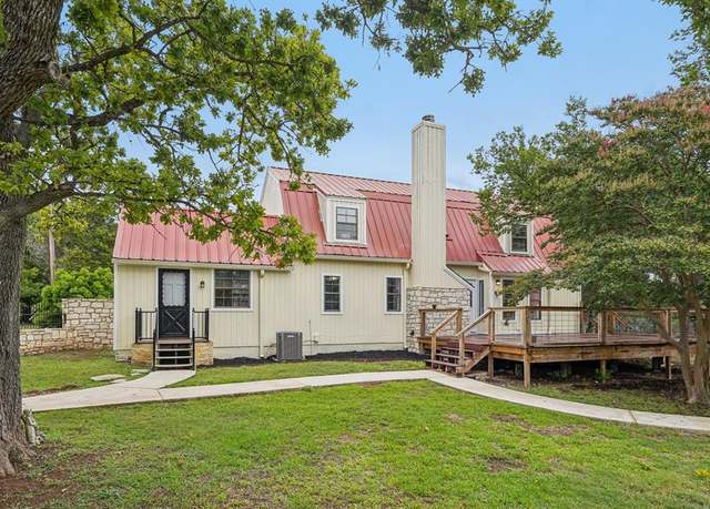Property at 125 Catalina Ct, Kerrville, TX 78028, 3 beds, 2 baths