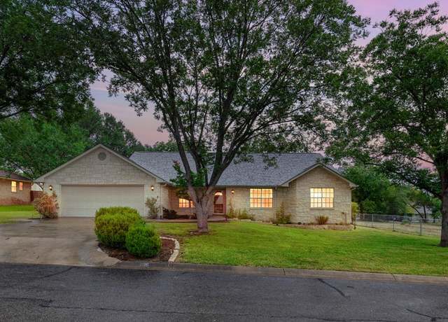 Property at 205 Red Oak Ln, Ingram, TX 78025, 3 beds, 2 baths