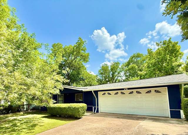 Property at 613 N Harper St, Kerrville, TX 78028, 3 beds, 2 baths