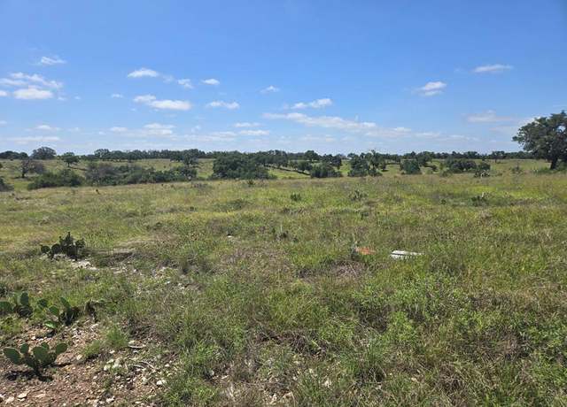 Property at 79 Cattlemans Crossing Dr, Kerrville, TX 78028