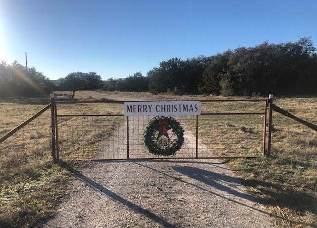 Property at 933 E Quarry Rd, London, TX 76854