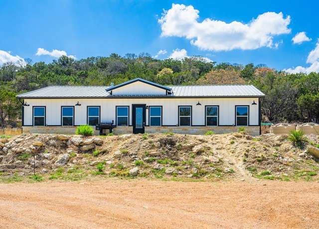 Property at 486 Camino Real Rd, Kerrville, TX 78028, 3 beds, 2.5 baths