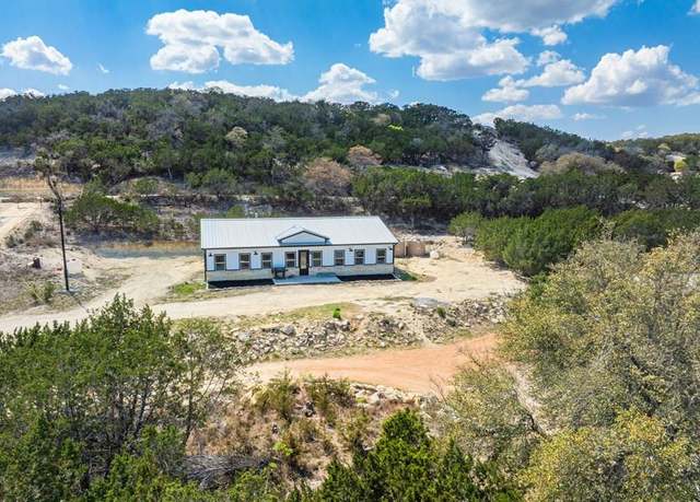 Property at 486 Camino Real Rd, Kerrville, TX 78028, 3 beds, 2.5 baths
