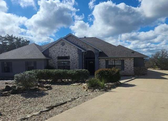 Property at 6780 Braden Cir, Kerrville, TX 78028, 3 beds, 3.5 baths