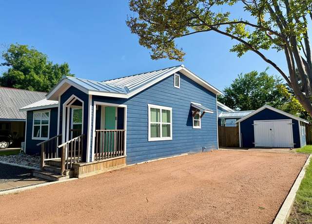 Property at 503 Lucille St, Kerrville, TX 78028, 3 beds, 2 baths