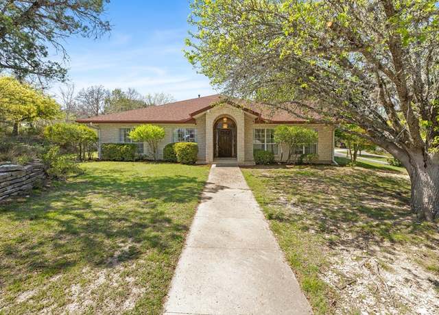 Property at 311 Riverhill Blvd, Kerrville, TX 78028, 4 beds, 3 baths
