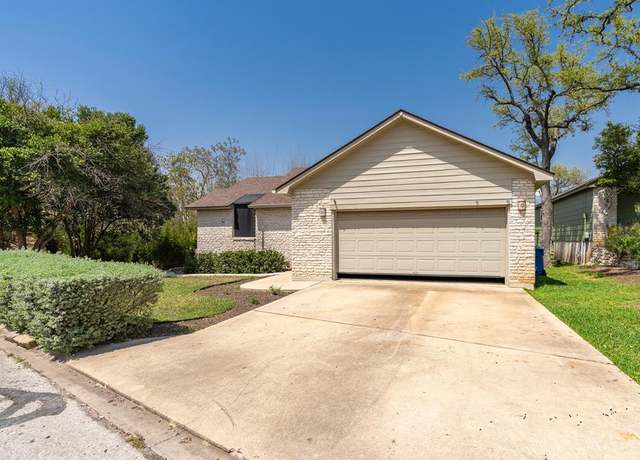 Property at 230 Old Oaks Path, Kerrville, TX 78028, 2 beds, 2 baths