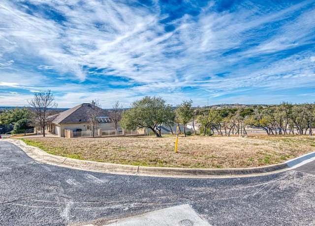 Property at 2001 Valencia Dr, Kerrville, TX 78028