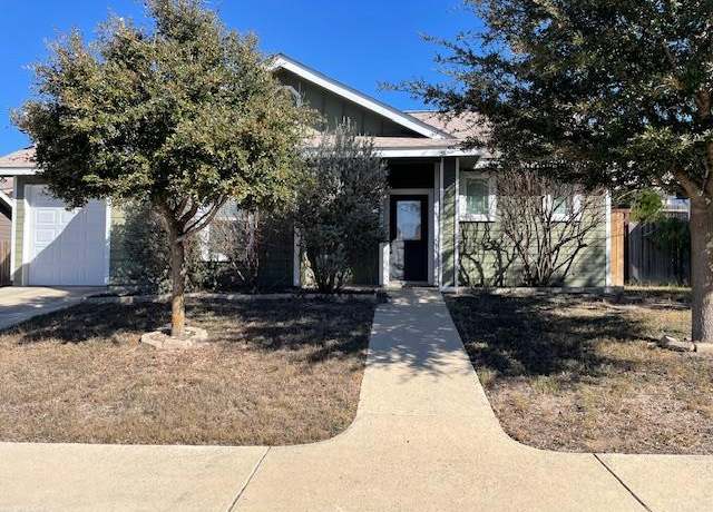 Property at 121 N Ivy Ln, Kerrville, TX 78028, 2 beds, 2 baths