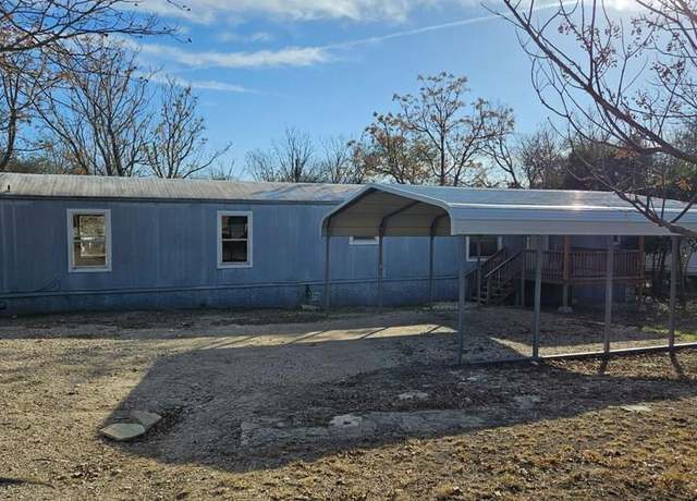 Property at 404 W Main St, Ingram, TX 78025, 3 beds, 2 baths