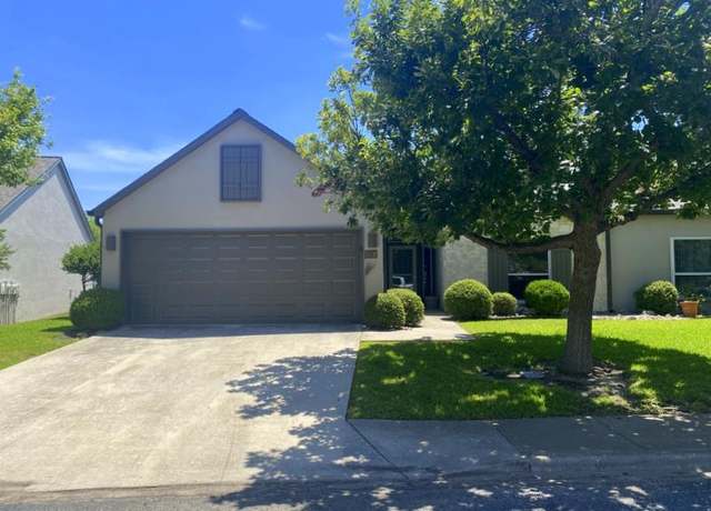 Property at 1012 N Edinburgh, Kerrville, TX 78028, 2 beds, 2 baths