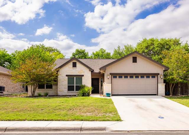 Property at 656 E Oak Valley Dr, Kerrville, TX 78028, 3 beds, 2 baths