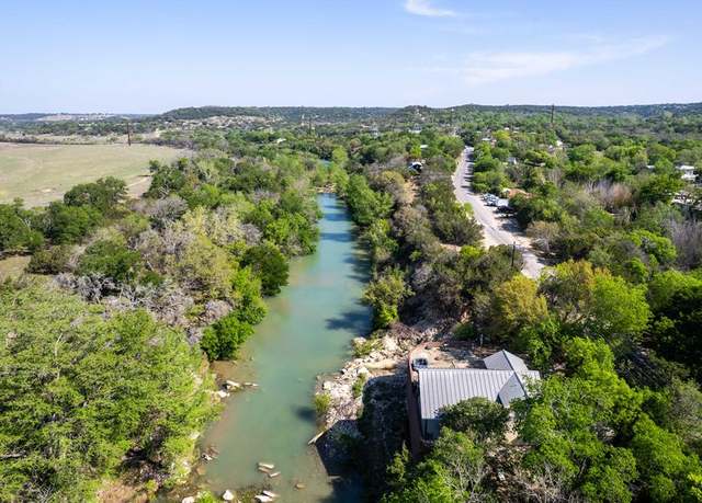 Property at 409 Ingram Loop, Ingram, TX 78025, 3 beds, 2 baths