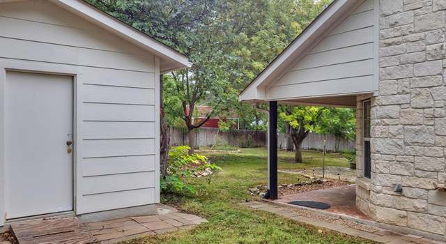 Photo of 205 Red Oak Ln, Ingram, TX 78025