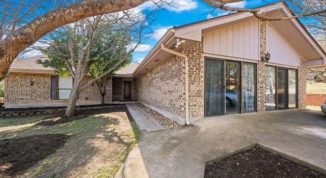 Photo of 140 Woodhill Rd, Kerrville, TX 78028