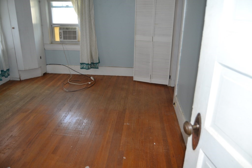 350 Wentworth Ave, Lowell, MA 01852 MLS 73156118 Redfin