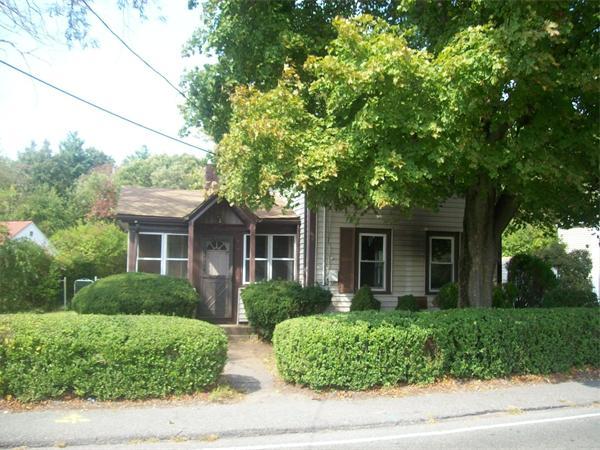 52 Weymouth St, Holbrook, MA 02343