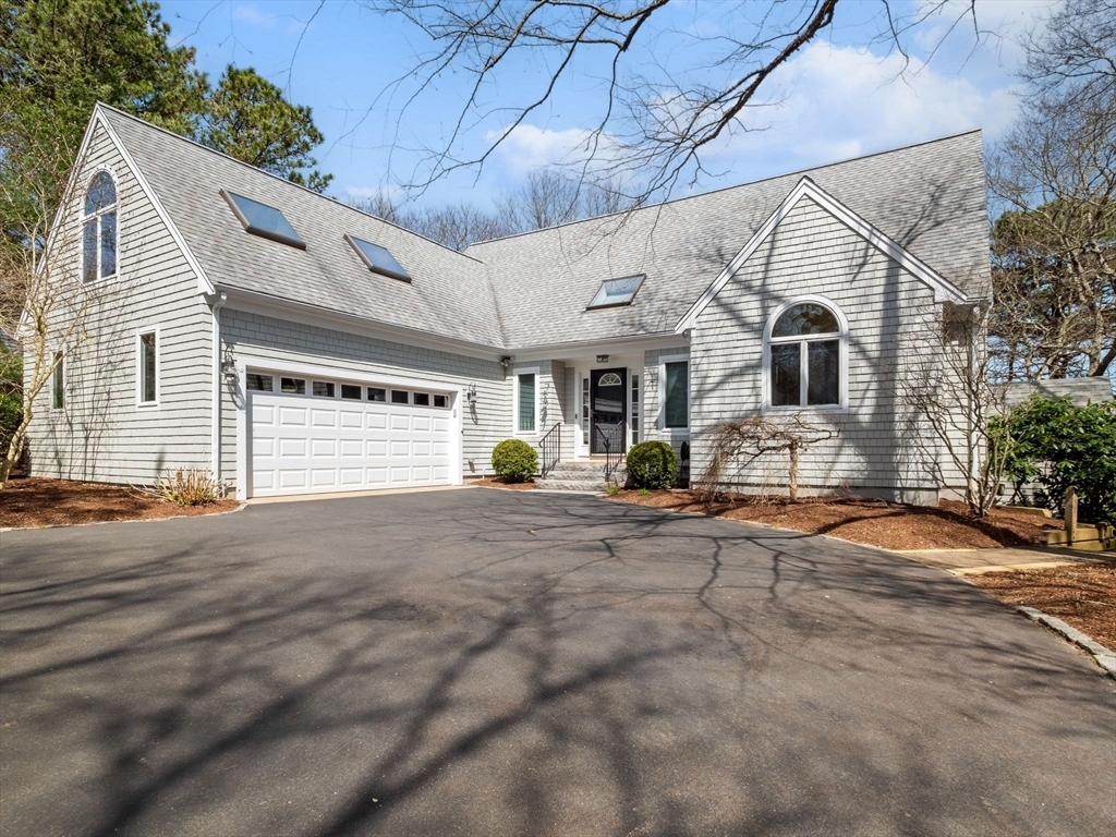 66 Saddleback Ln, Falmouth, MA 02536 | MLS# 73223319 | Redfin