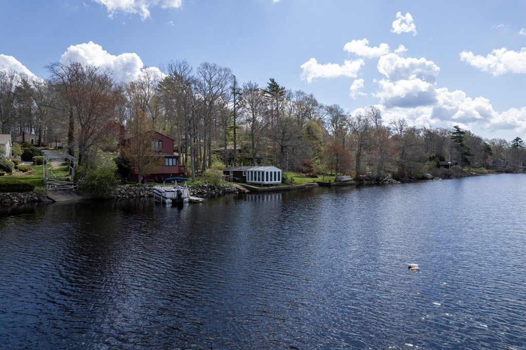 74 Lakeside Ave, Lakeville, MA 02347 | MLS# 73103374 | Redfin