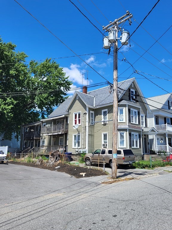 12 Fisher St, Lowell, MA 01850 MLS 73007392 Redfin