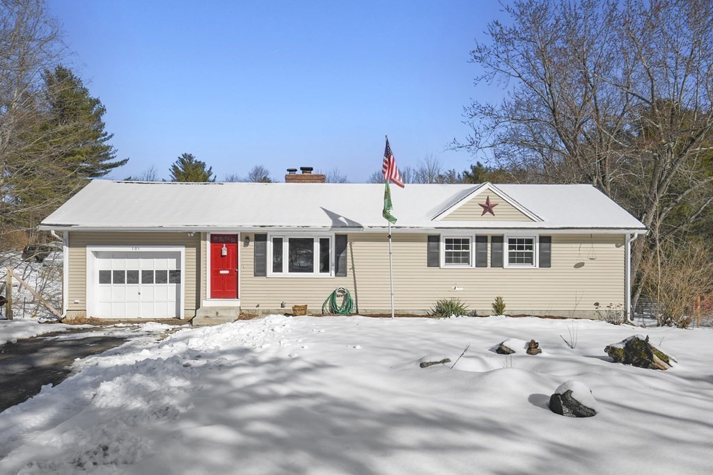 101 Brookline St, Pepperell, MA 01463 | MLS# 73086418 | Redfin